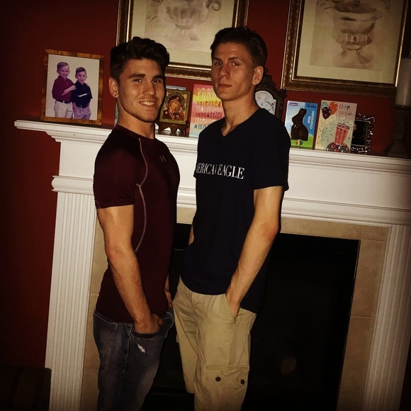 Meet your Posher, Alex - Picture 1 of 1